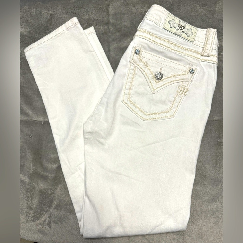 Miss Me white mid rise skinny jeans